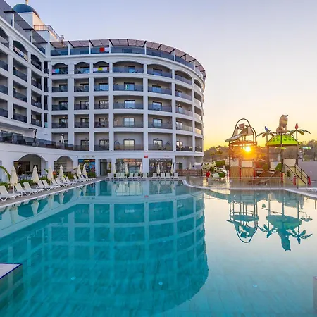 Moon Palace 5* Сіде
