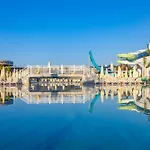 Hotel Moon Palace